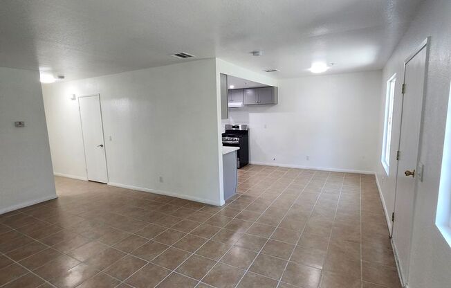 2 beds, 2 baths, 960 sqft, $1,995, Unit Unit B