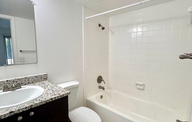 3 beds, 2 baths, 1,205 sqft, $2,075, Unit 126