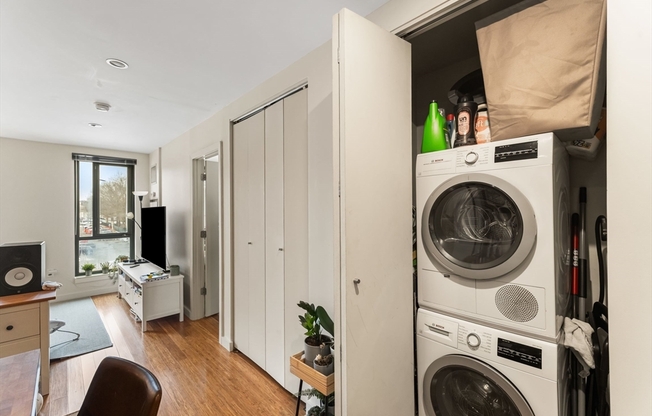 1 bed, 1 bath, 578 sqft, $3,000, Unit 304