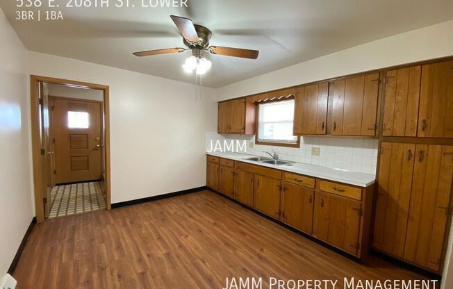 538 E 208 ST