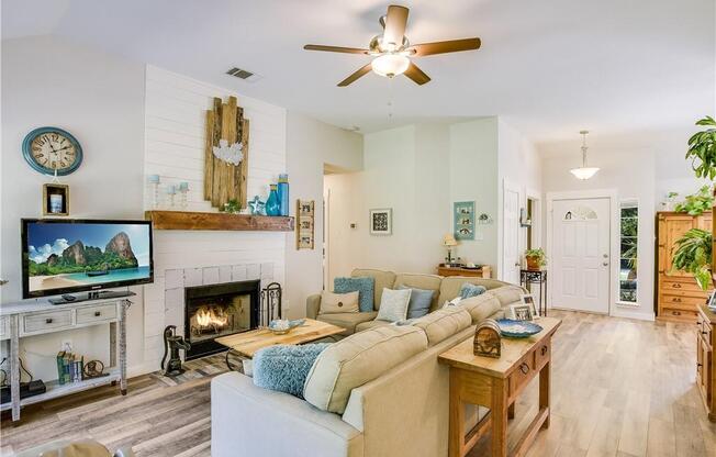 214 CARGILL DR