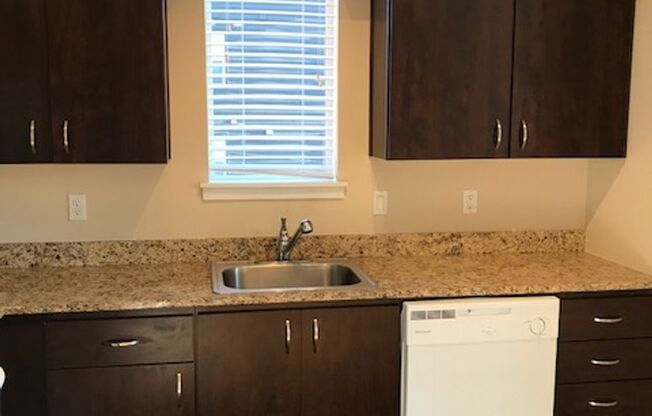 1 bed, 1 bath, 599 sqft, $1,440, Unit 1-111