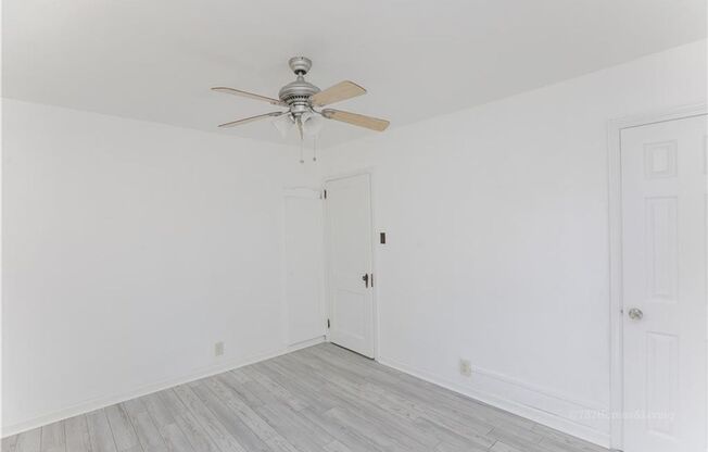 3 beds, 1 bath, $1,700