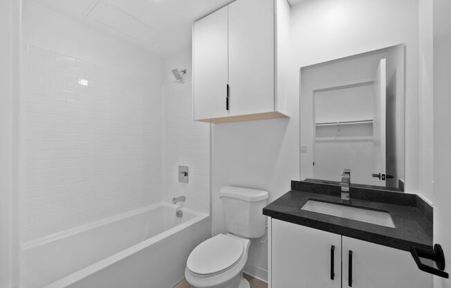 Studio, 1 bath, 353 sqft, $1,995, Unit Unit 10