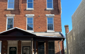 Apt. 3A, 2255 N Park Ave