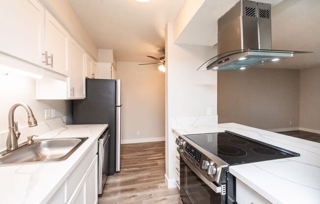 1 bed, 1 bath, 636 sqft, $1,700, Unit 310