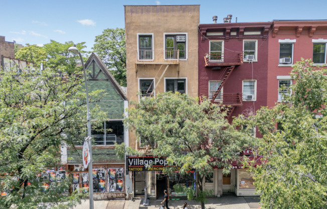 311 6 AVE
