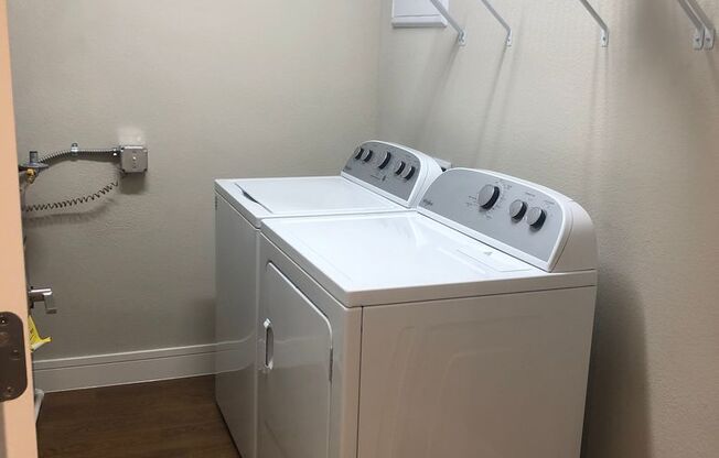 1 bed, 1 bath, 747 sqft, $1,750, Unit 702