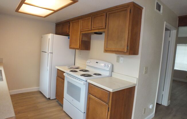 2 beds, 2.5 baths, $1,850, Unit 11