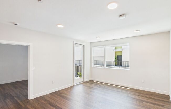 2 beds, 2 baths, $3,045, Unit 301