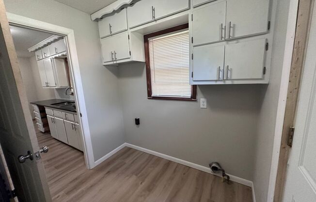 3 beds, 1 bath, $1,175