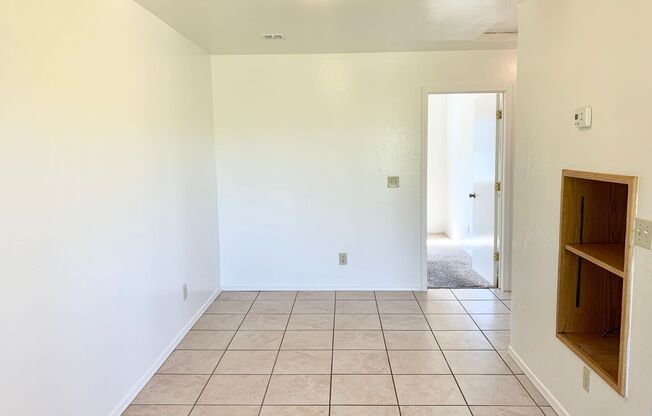 2 beds, 1 bath, 700 sqft, $1,195, Unit Unit C