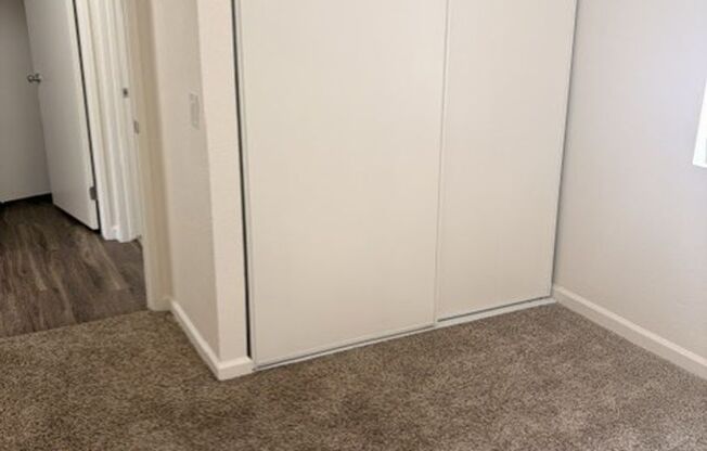 2 beds, 1 bath, 775 sqft, $2,195, Unit 086