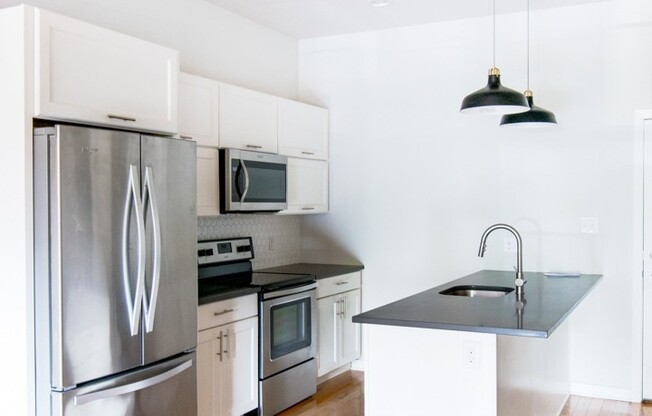 2 beds, 2 baths, 1,200 sqft, $1,795, Unit 109