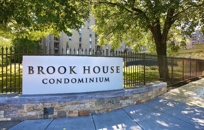 2 beds, 2 baths, 1,025 sqft, $4,200, Unit 602