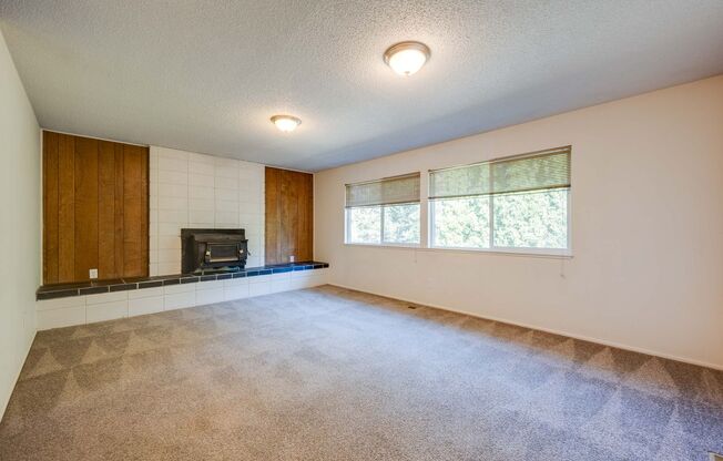 340/342 NW North St.