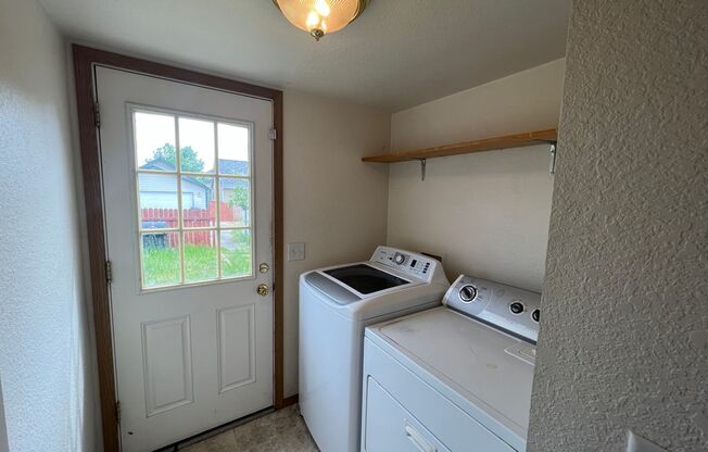 WINTER SPECIAL - $1695 Base Rent January-March - 2 Bed 2 Bath