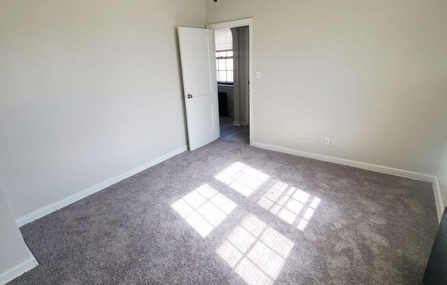 1 bed, 1 bath, 600 sqft, $1,085, Unit 16-1585