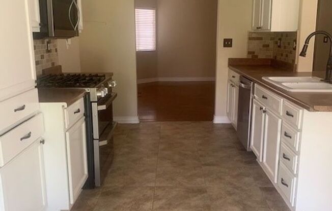 3 beds, 2 baths, $2,495