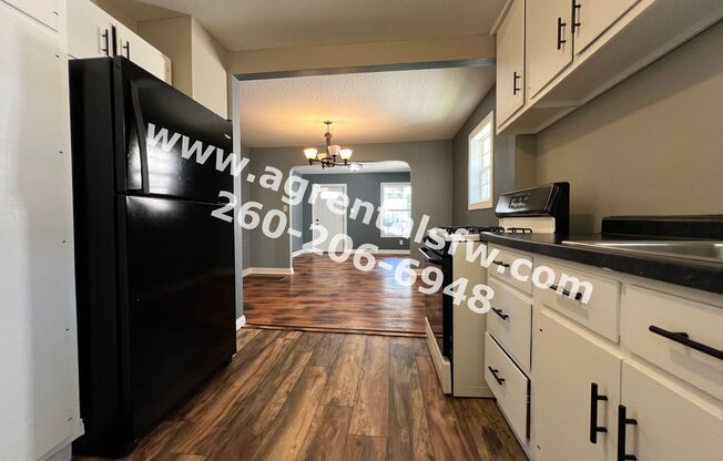 2 beds, 1 bath, $895