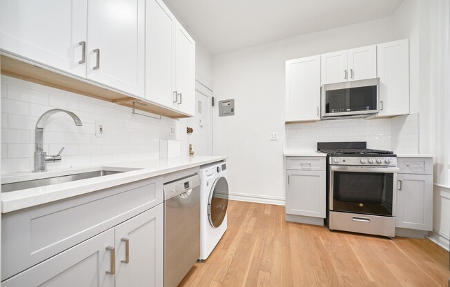 309 E 5 ST