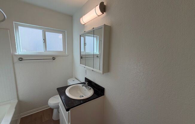 2 beds, 1 bath, 806 sqft, $2,605, Unit 5012D