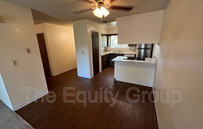 2 beds, 1 bath, 1,000 sqft, $1,350