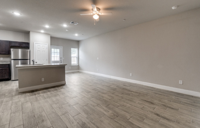 7813 SAVANNAH BROOKS