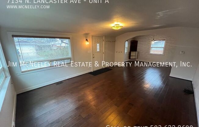 7134 N LANCASTER AVE