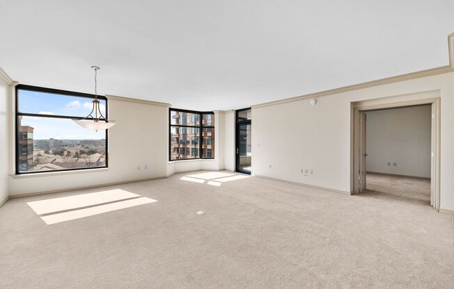 Come live in Penterra Plaza!