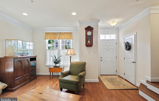 7200 DORCHESTER WOODS LN