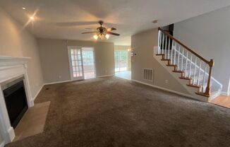 4 beds, 2.5 baths, $2,200