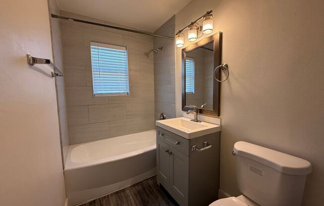 1 bed, 1 bath, 640 sqft, $1,225, Unit 1401-23