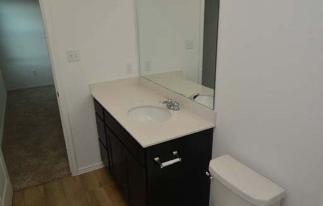 Excellent  3 bedroom single story home in Bastrop Grove