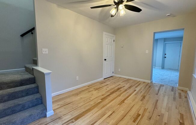 2 beds, 1 bath, $1,695, Unit Apt 17