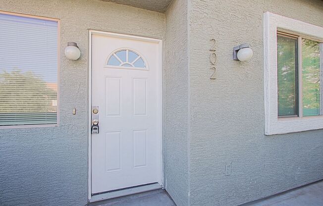 Nice remodel 2 bedroom Condo with balcony. (1614 West Purdue Ave #202 Phoenix Arizona)