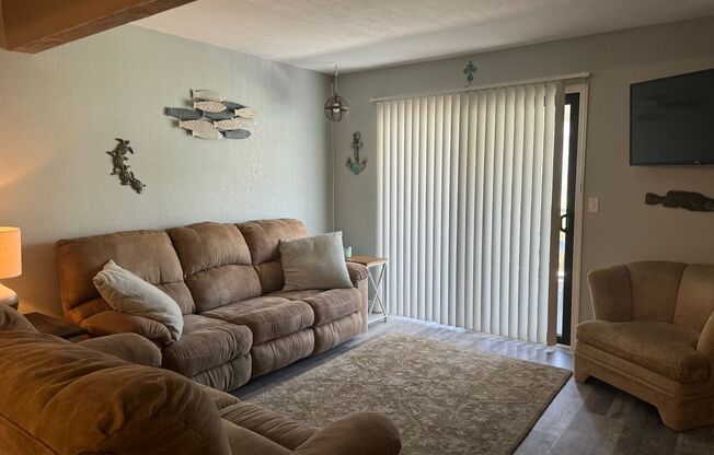 SHORT TERM WINTER RENTAL 1-BR Condo with Private Dock at Rio Vista