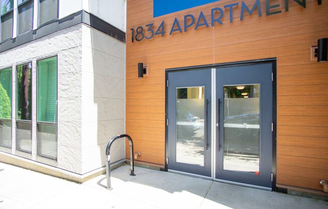 037 - 1834 Apartments