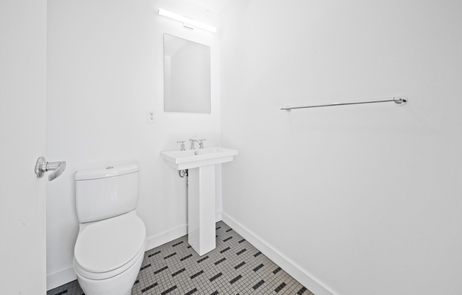 1 bed, 1.5 baths, 807 sqft, $5,000, Unit 609