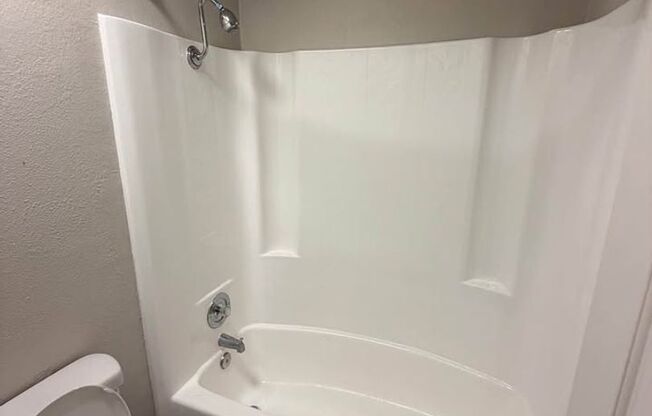 1 bed, 1 bath, 815 sqft, $2,395, Unit 222