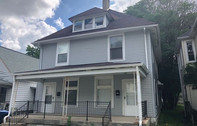 Spacious 2 Bedroom Half Double