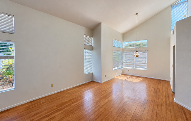 Spacious 4-Bedroom Home with Backyard in Mira Mesa