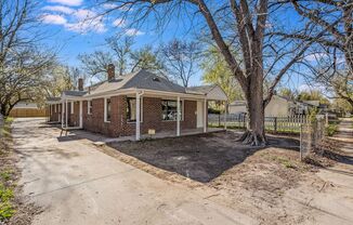 Newly Renovated 2 Bedroom 1 Bathroom Home