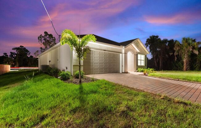 Deposit-Free! Modern, energy efficient home with ALL of the upgrades! North Port, FL