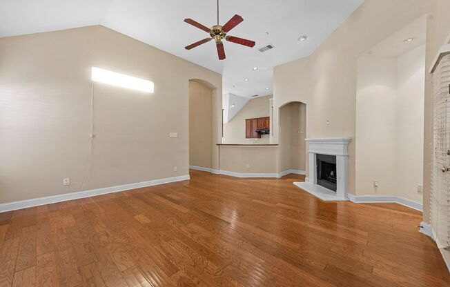 Gorgeous 3 Bedroom House for Rent in Irving!