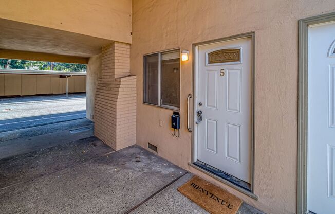 3 bedroom condo near Santana Row!