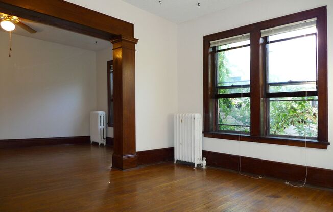 1 bed, 1 bath, 410 sqft, $980, Unit 4 - 34