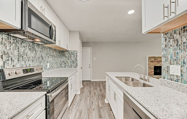 2703_north_buckner_boulevard_6032952_025