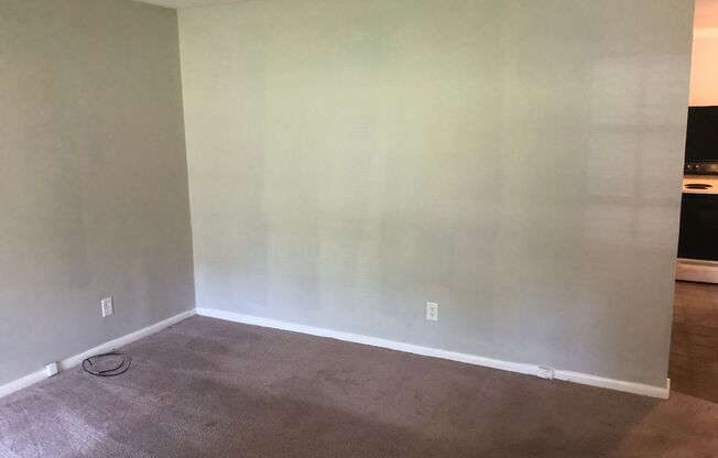 Awesome Windsor Park location near the Plaza, NODA and Uptown Charlotte
