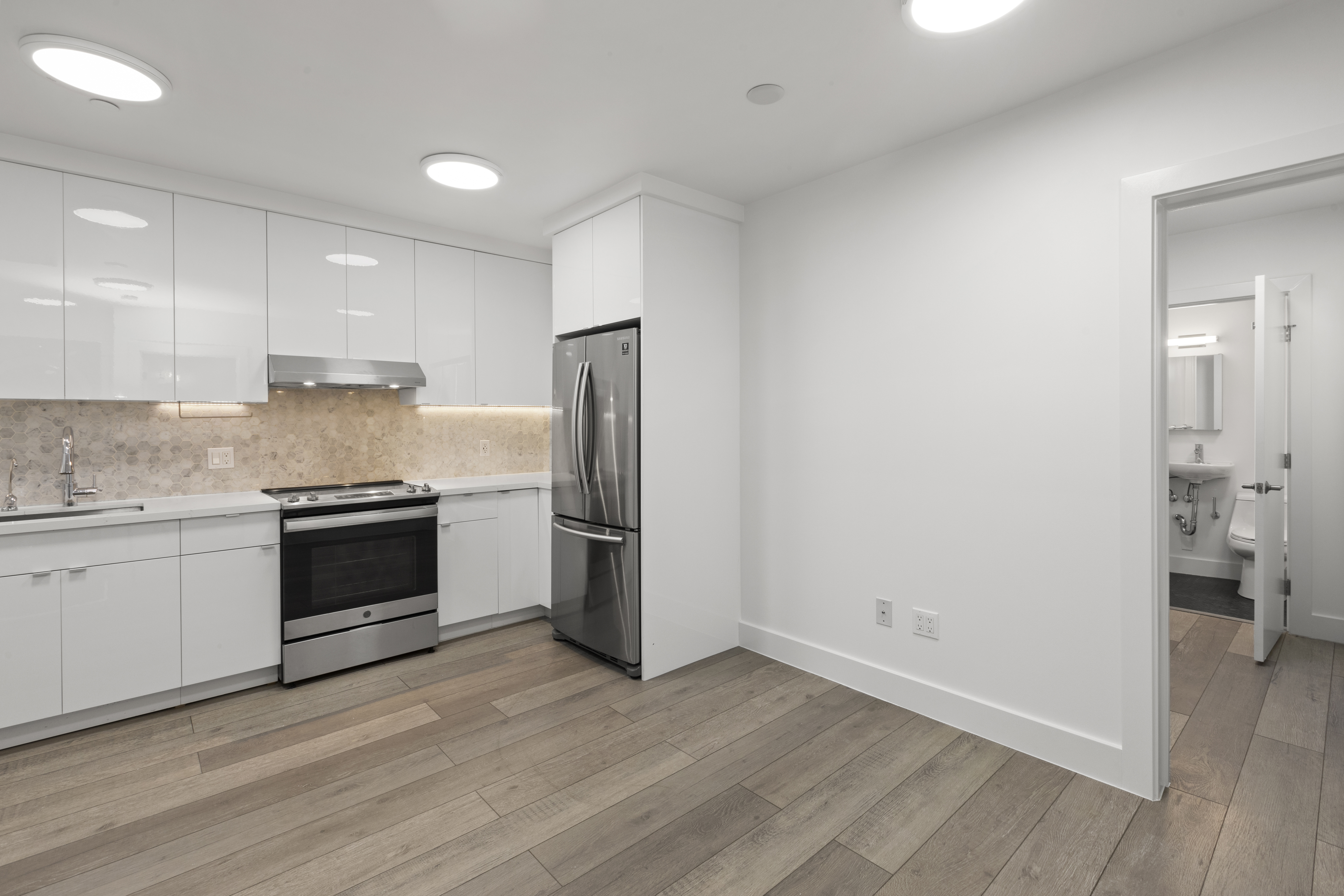 104 GUERRERO ST